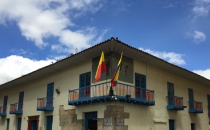 Casa de Los Comuneros mirando del piso hacia el balcón